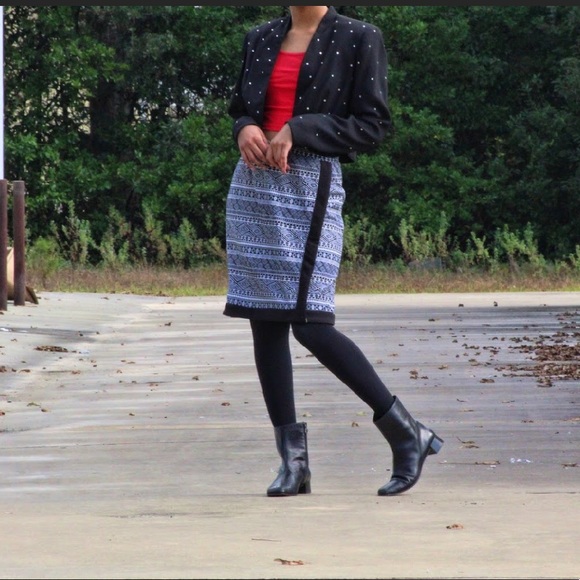 Black White Tribal Skirt - Picture 2 of 8